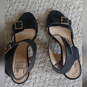 Amalfi By Rangoni Linea black Leather Buckle Sandal Size 7.5